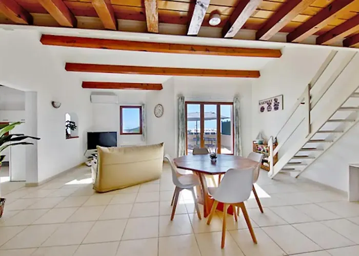 Maison A Pied 6 Personnes Albitreccia